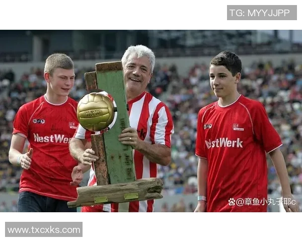 足球明星之间的对决历史盘点那些经典对抗和传奇交锋 足球明星之间的对决历史盘点那些经典对抗和传奇交锋